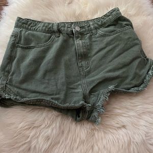 Low rise army green jean shorts never worn